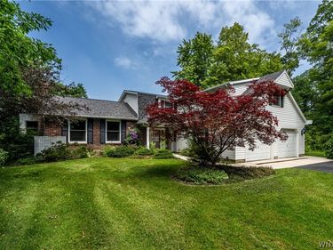 629 Lake Road, Youngstown, NY 14174