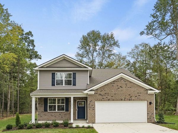 507 STONEWALL JACKSON BLVD, STAUNTON, VA 24401