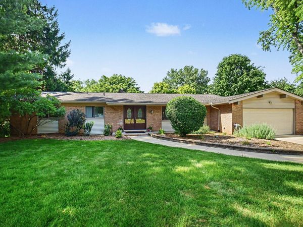 5164 Coldspring Court, West Bloomfield, MI 48322
