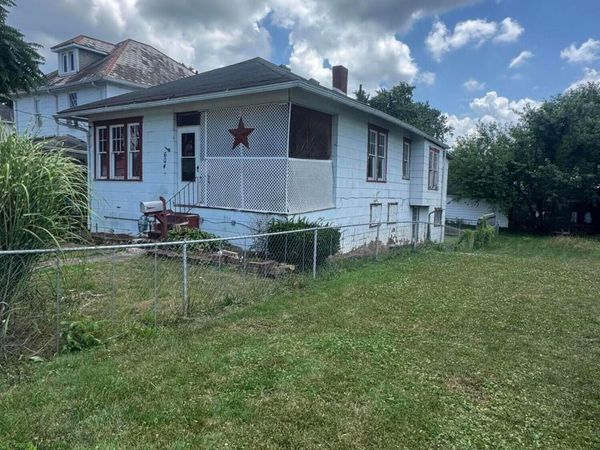 604 W Wheeling Street , Lancaster, OH 43130
