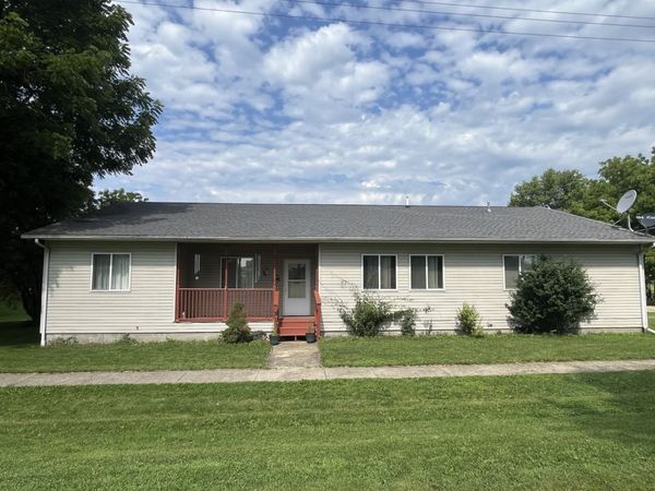 319 N 4th Street , Neponset, IL 61345