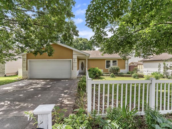 1710 W Whiteside Street, Springfield, MO 65807