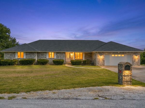 19360 Lawrence 2227 , Aurora, MO 65605
