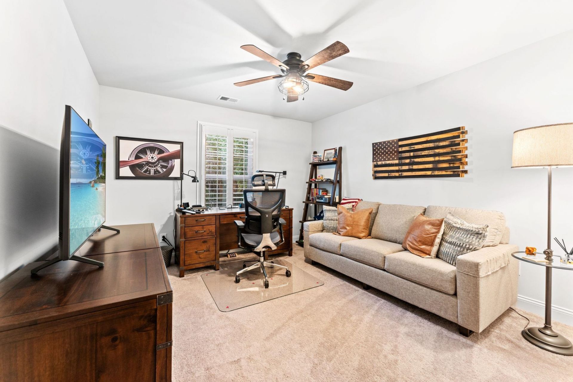 2401 Thoroughfare Dr. Photo 12
