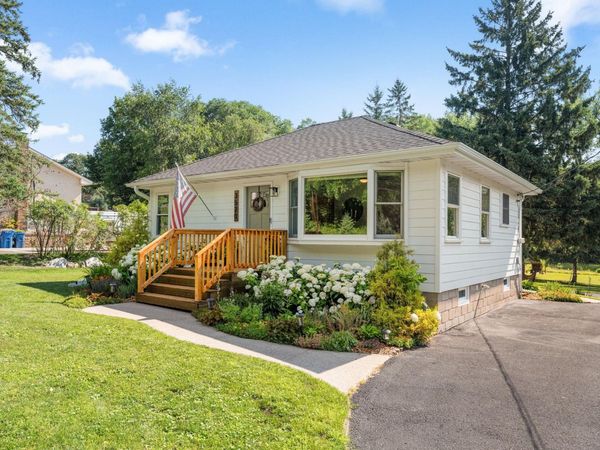 3520 Edgerton Street, Vadnais Heights, MN 55127