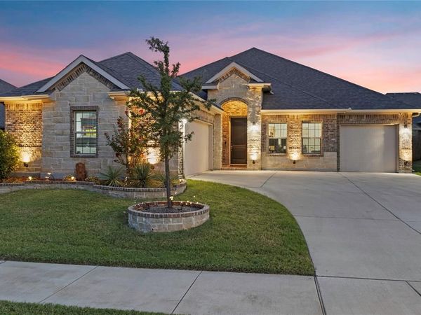 4408 Sugargrove Lane, Arlington, TX 76001