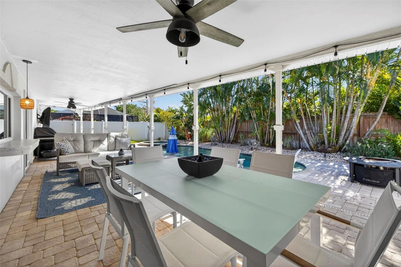 1122 45th Avenue Ne, Saint Petersburg, FL 33703 Photo