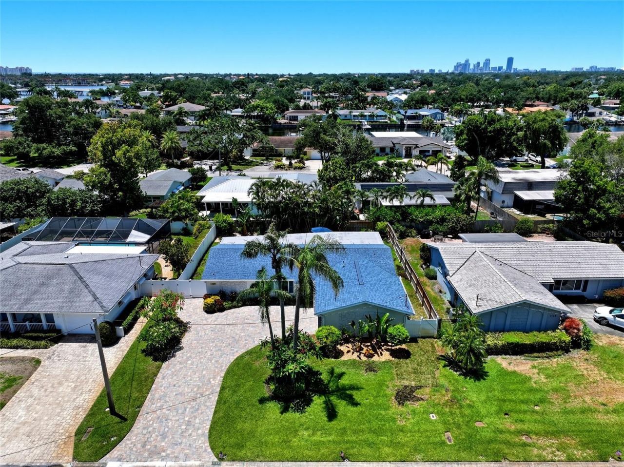 1122 45th Avenue Ne, Saint Petersburg, FL 33703 Photo