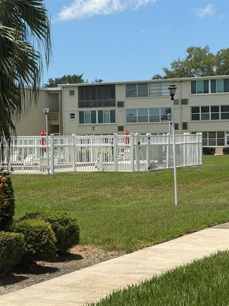8100 Dr Martin Luther King Jr Street N, Unit 208, Saint Petersburg, FL 33702 Photo