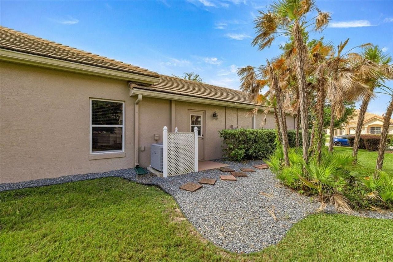 1861 N Eagle Chase Drive, Hernando, FL 34442 Photo