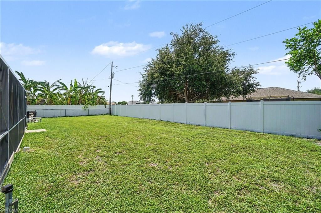 1714 SE 21st Ter, Cape Coral, FL 33990 Photo