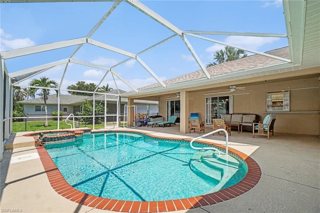 1714 SE 21st Ter, Cape Coral, FL 33990 Photo