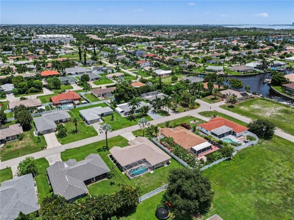 1714 SE 21st Ter, Cape Coral, FL 33990 Photo