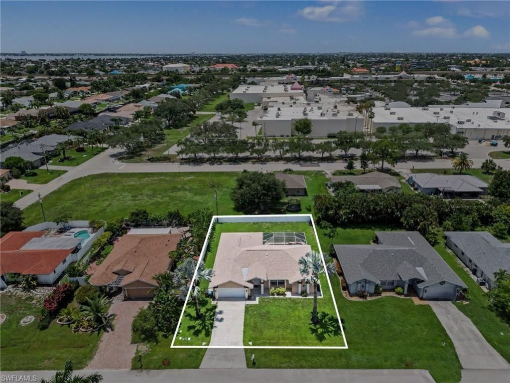 1714 SE 21st Ter, Cape Coral, FL 33990 Photo