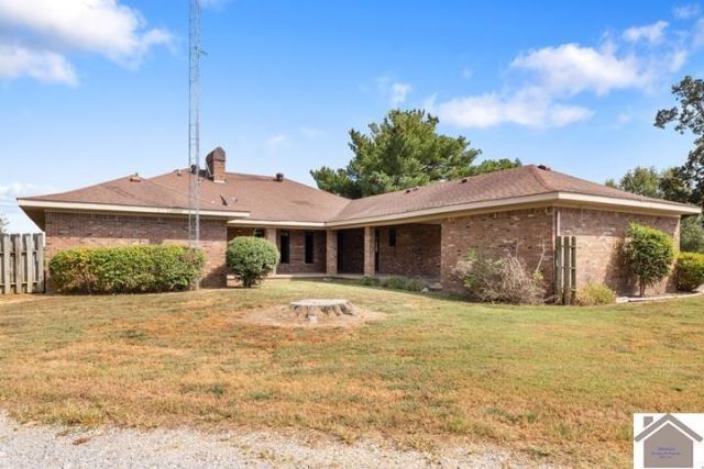 2431 Kentucky 307 , Clinton, KY 42031