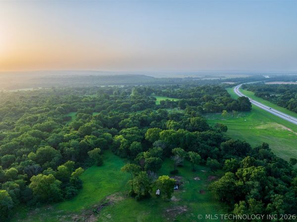 8 E 60th Street N, Porter, OK 74454