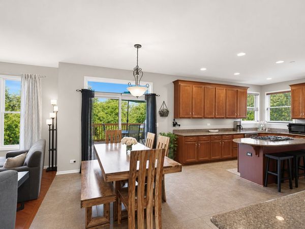 1311 Bison Lane , Hoffman Estates, IL 60192
