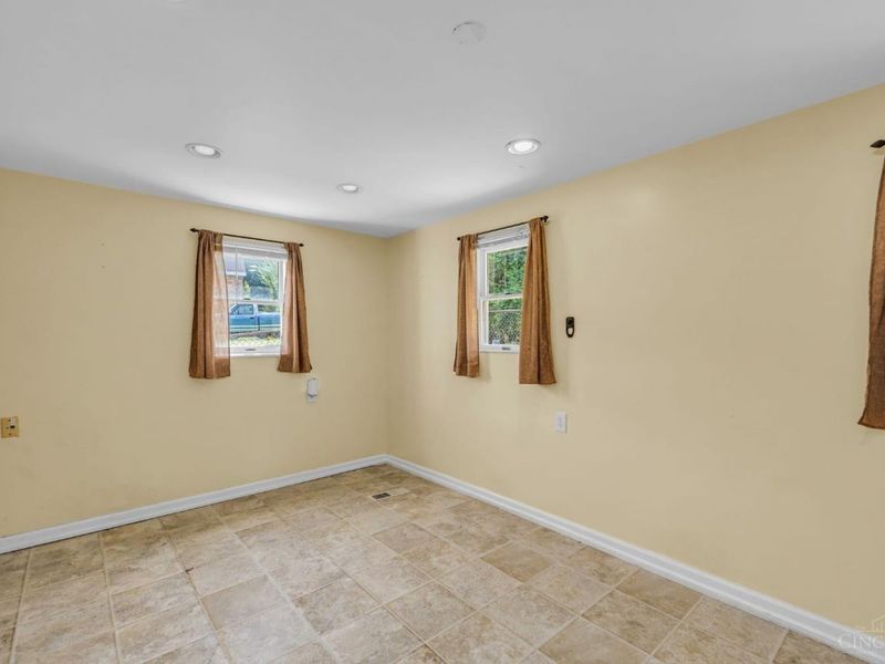 3725 Norwich Lane, Cincinnati, OH 45220 Photo 9