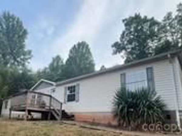 6254 E Meadow Trail, Connelly Springs, NC 28612