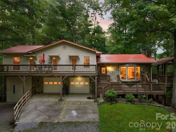 154 Hondah Boulevard, Brevard, NC 28712