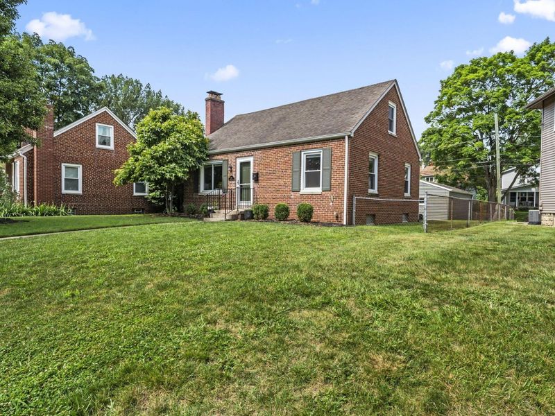 873 Timberman Road, Columbus, OH 43212 Photo 2
