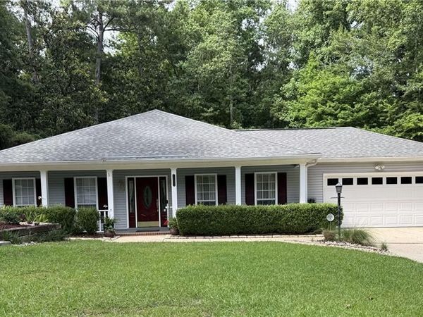 111 Lakeview Loop, Daphne, AL 36526