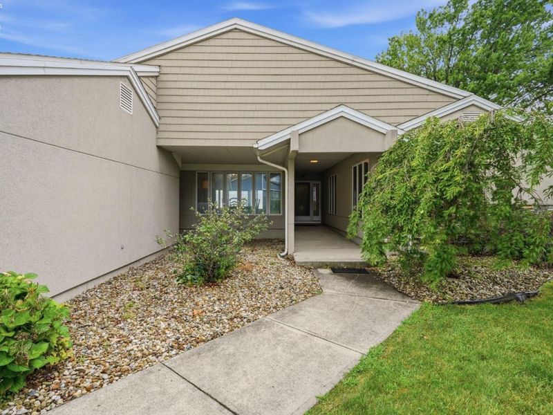 1598 N Edgewater Drive, Port Clinton, OH 43452 Photo 7