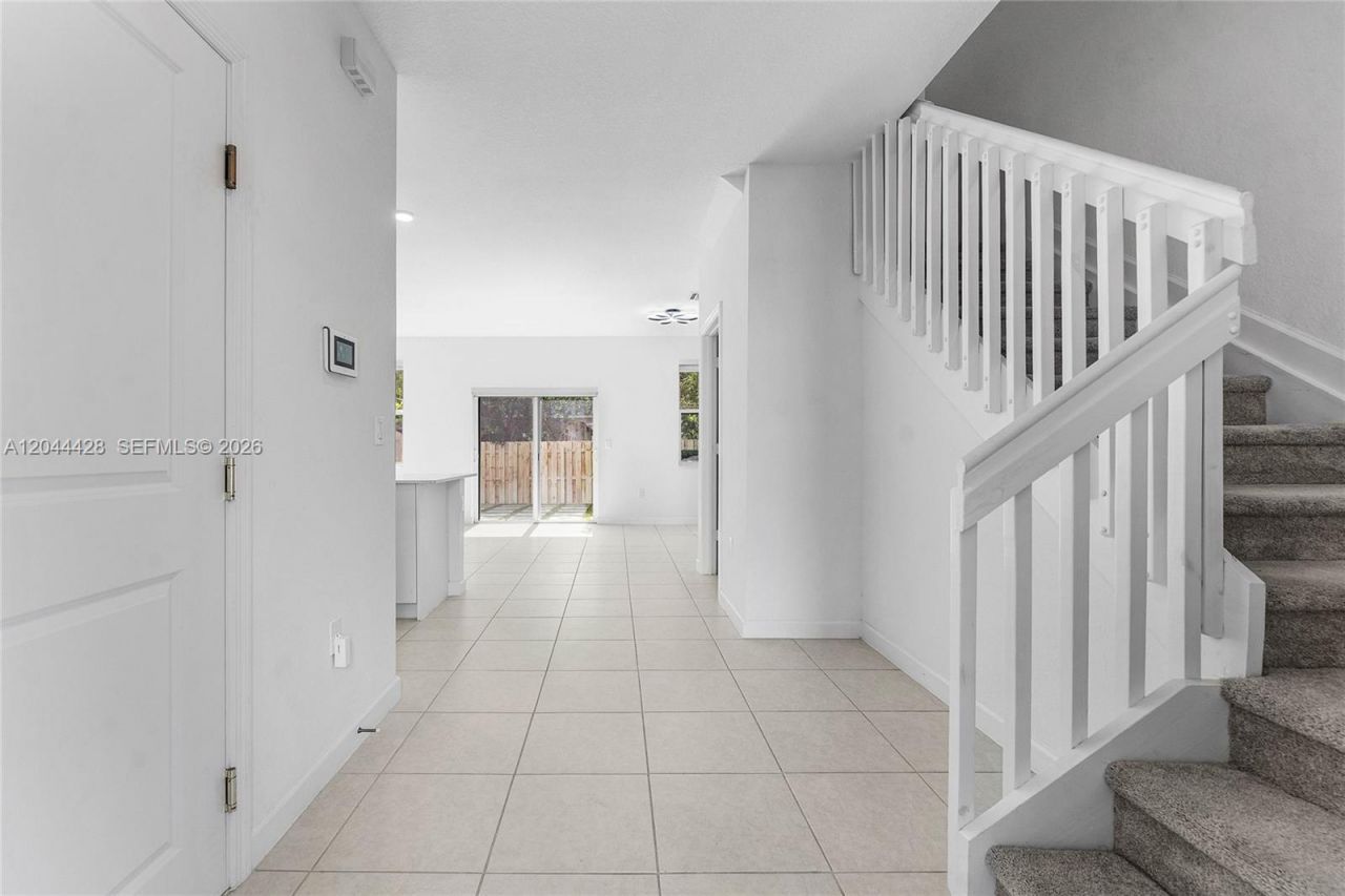 4669 NW 118th Ave , Coral Springs, FL 33076 Photo