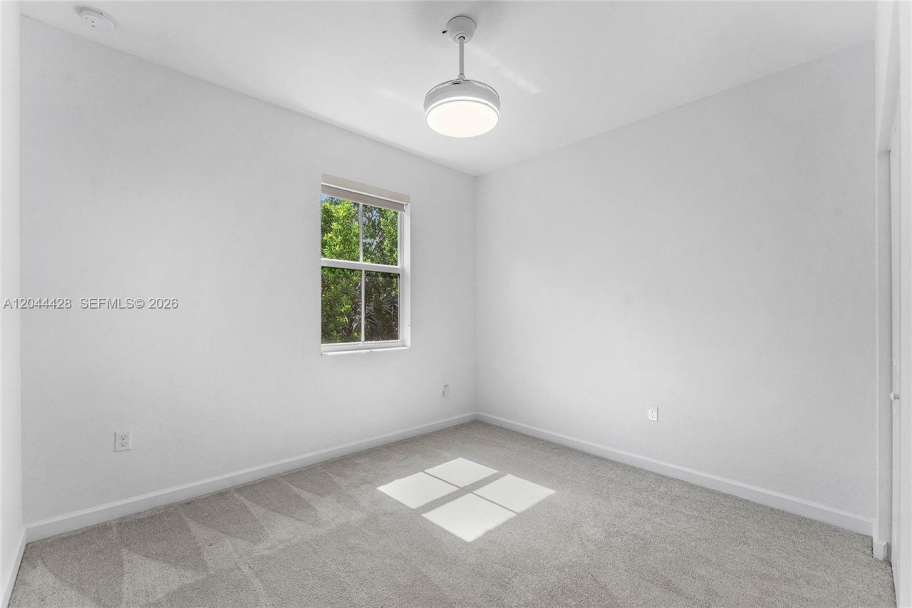 4669 NW 118th Ave , Coral Springs, FL 33076 Photo