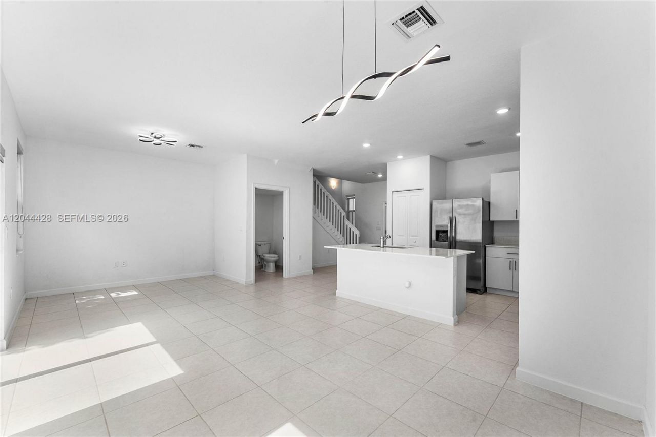 4669 NW 118th Ave , Coral Springs, FL 33076 Photo