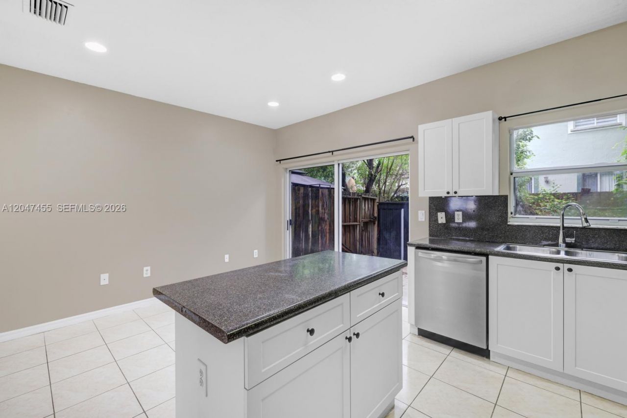 2943 SE 15th Ter , Homestead, FL 33035 Photo