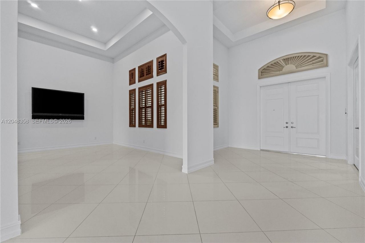 5301 S Sterling Ranch Cir, Davie, FL 33314 Photo