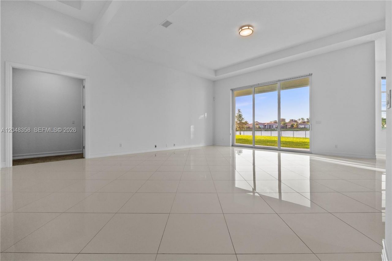 5301 S Sterling Ranch Cir, Davie, FL 33314 Photo