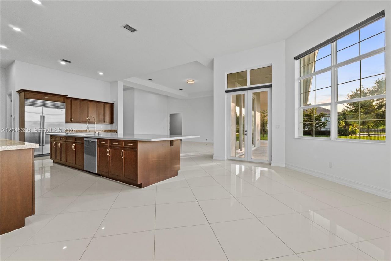 5301 S Sterling Ranch Cir, Davie, FL 33314 Photo