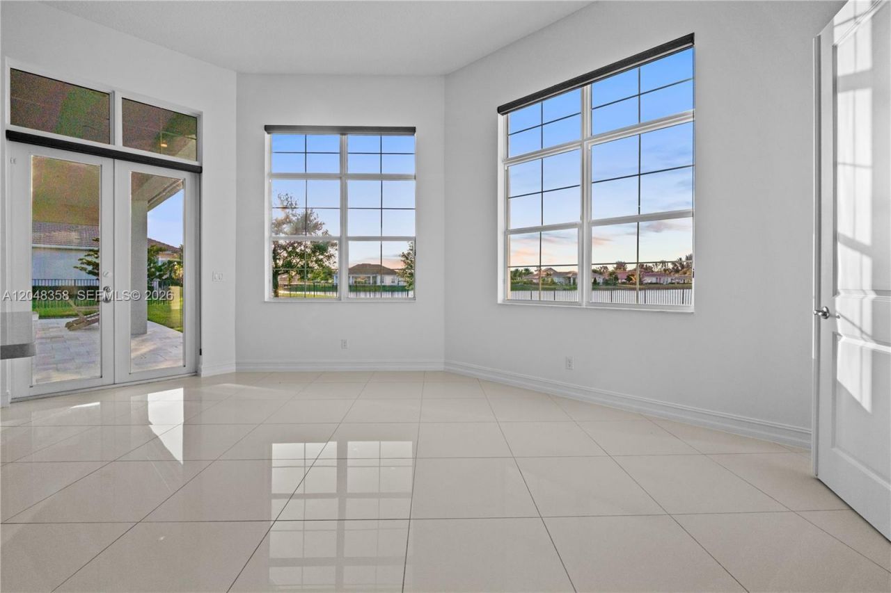 5301 S Sterling Ranch Cir, Davie, FL 33314 Photo
