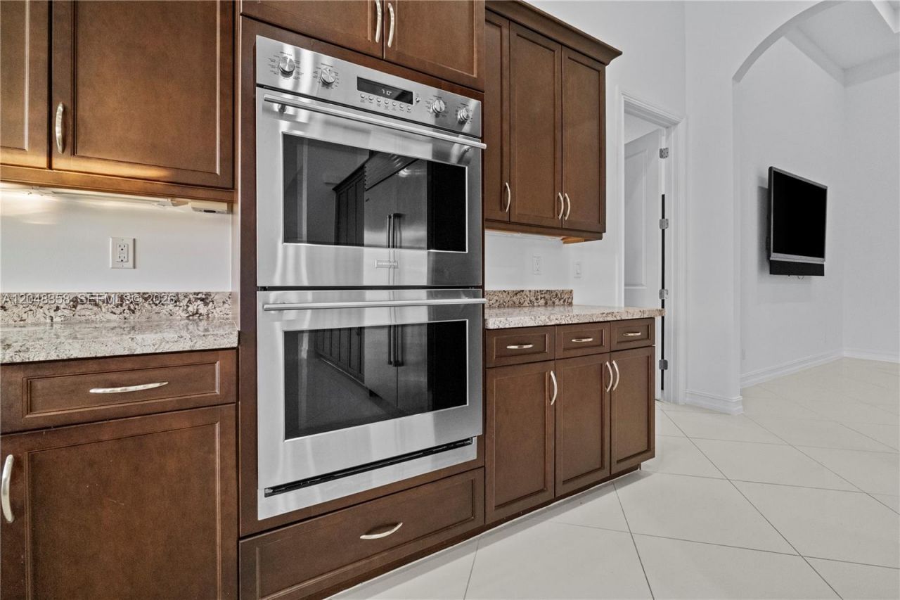 5301 S Sterling Ranch Cir, Davie, FL 33314 Photo