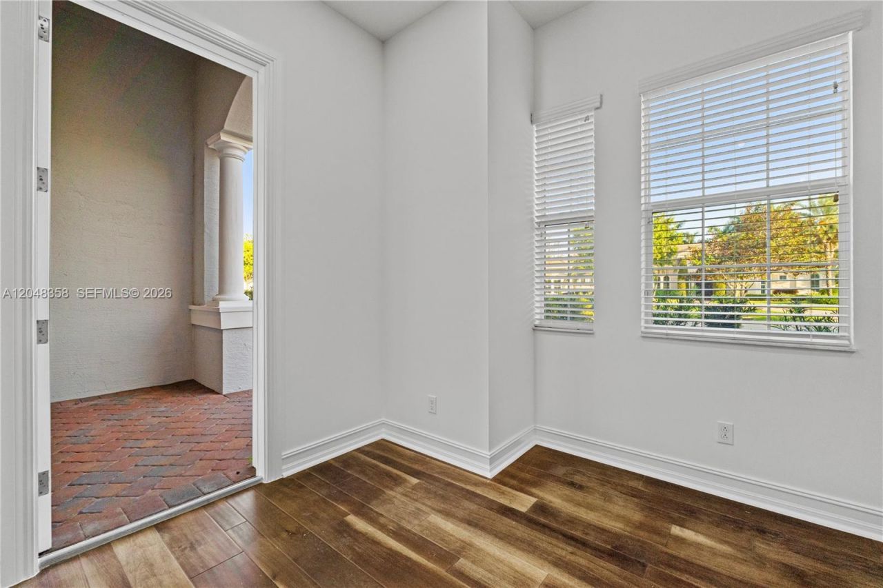 5301 S Sterling Ranch Cir, Davie, FL 33314 Photo