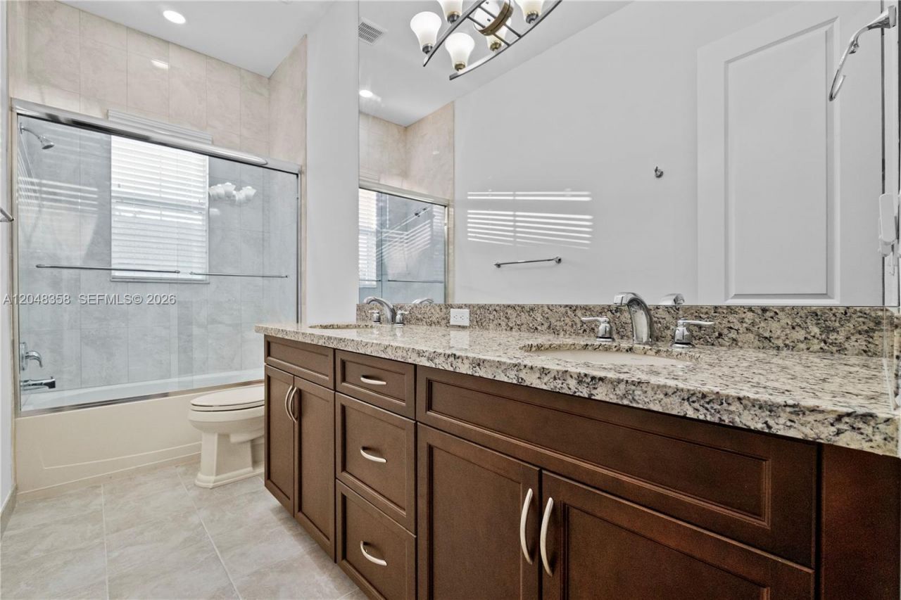 5301 S Sterling Ranch Cir, Davie, FL 33314 Photo