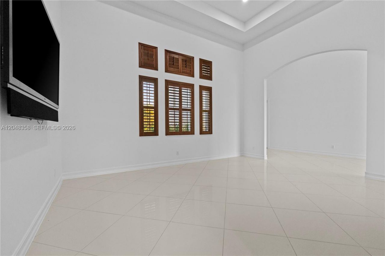 5301 S Sterling Ranch Cir, Davie, FL 33314 Photo