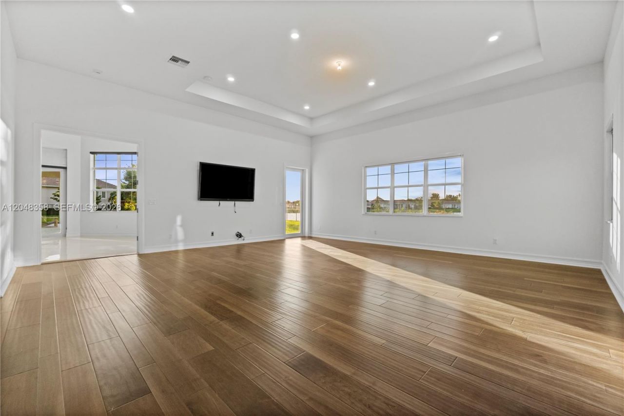 5301 S Sterling Ranch Cir, Davie, FL 33314 Photo
