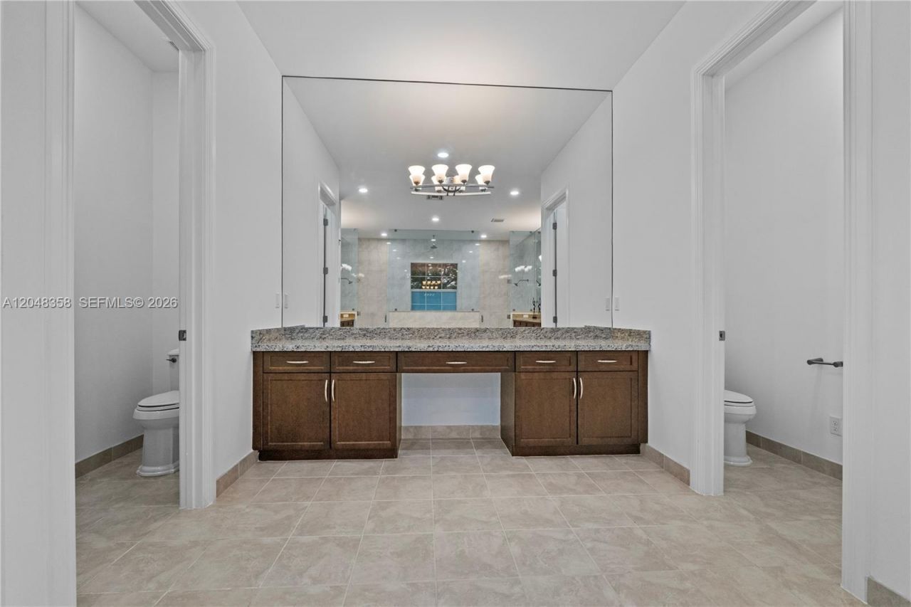 5301 S Sterling Ranch Cir, Davie, FL 33314 Photo