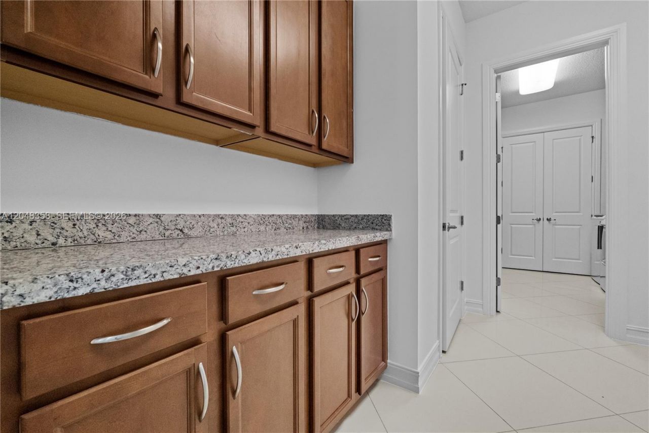5301 S Sterling Ranch Cir, Davie, FL 33314 Photo