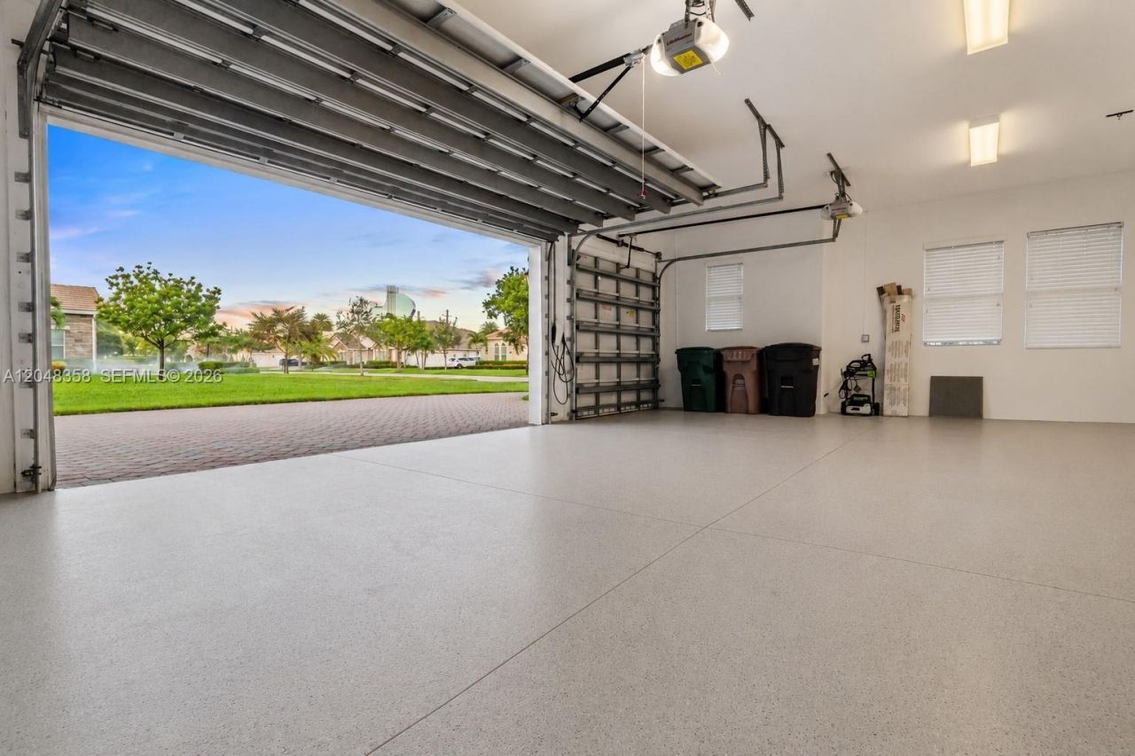 5301 S Sterling Ranch Cir, Davie, FL 33314 Photo