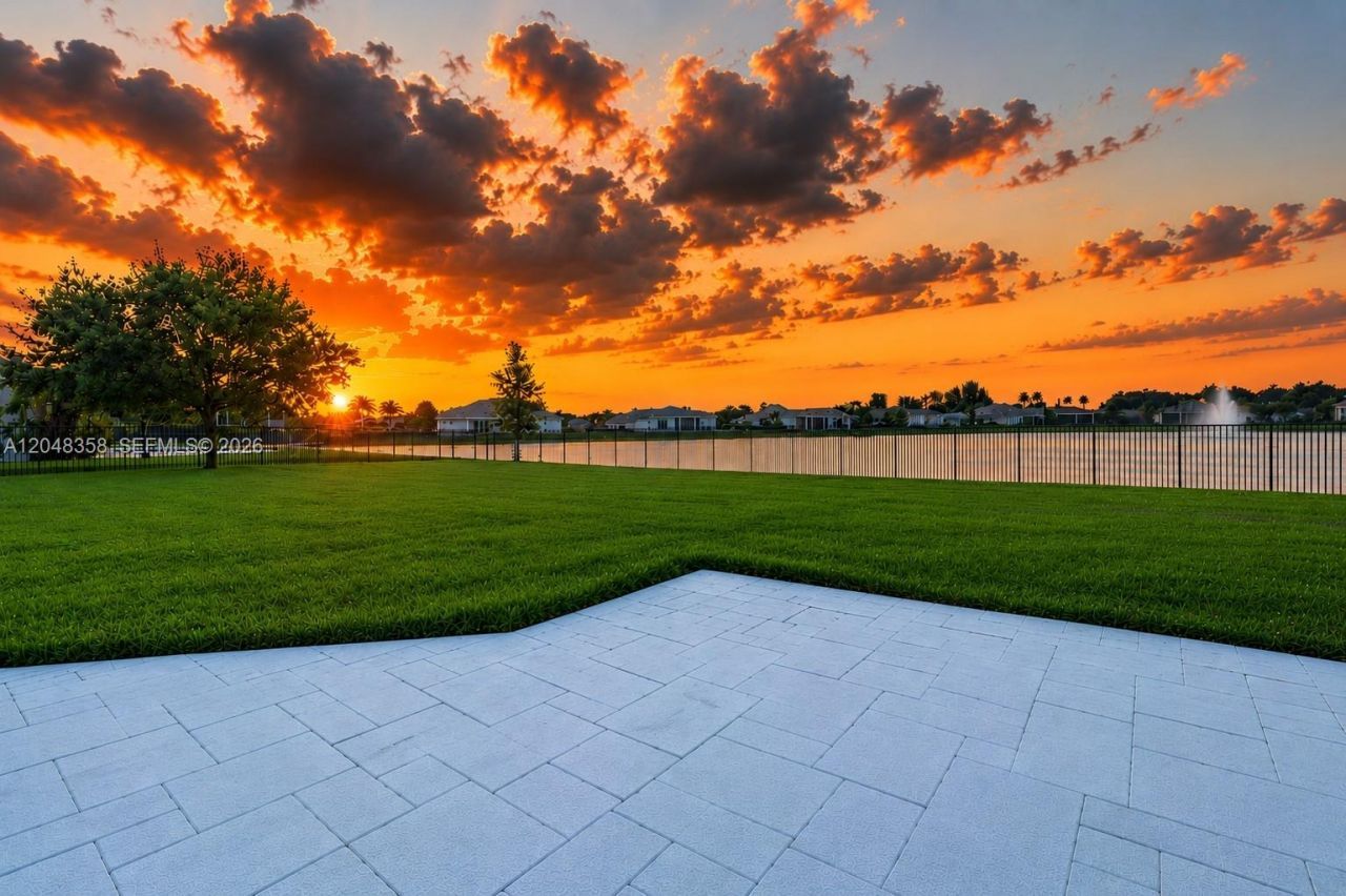 5301 S Sterling Ranch Cir, Davie, FL 33314 Photo