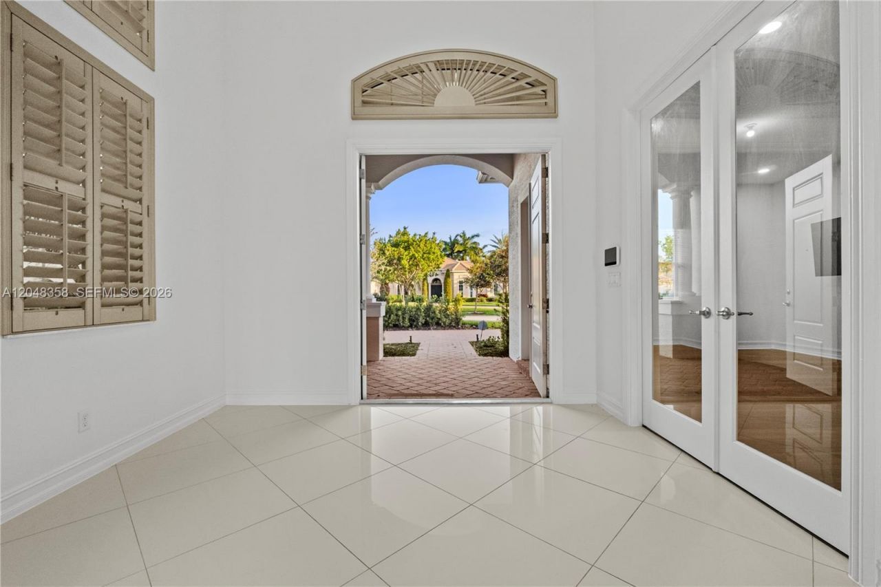 5301 S Sterling Ranch Cir, Davie, FL 33314 Photo