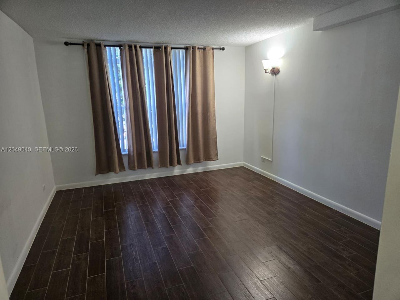 3690 Inverrary Dr , Unit 2Q, Lauderhill, FL 33319 Photo