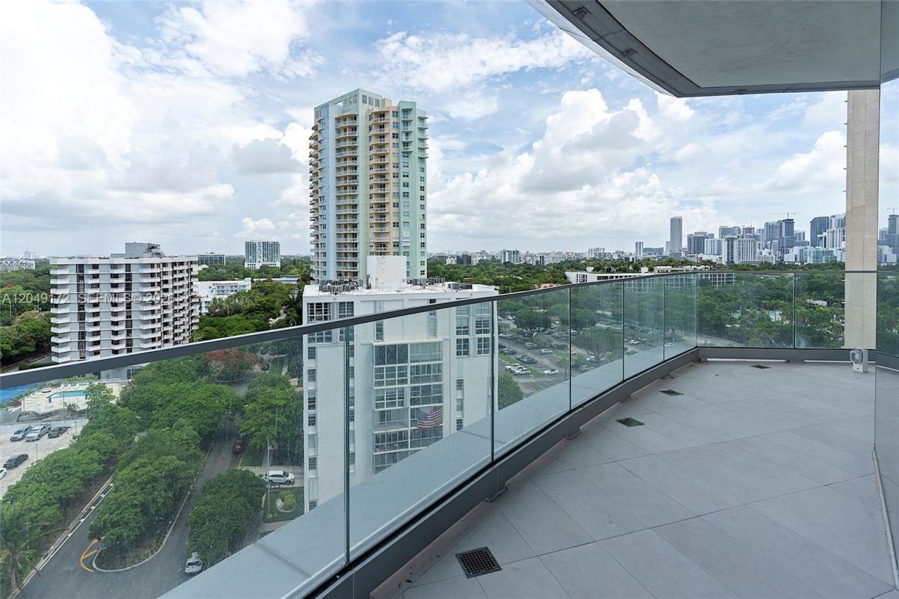 175 SE 25th Rd , Unit 1003, Miami, FL 33129 Photo