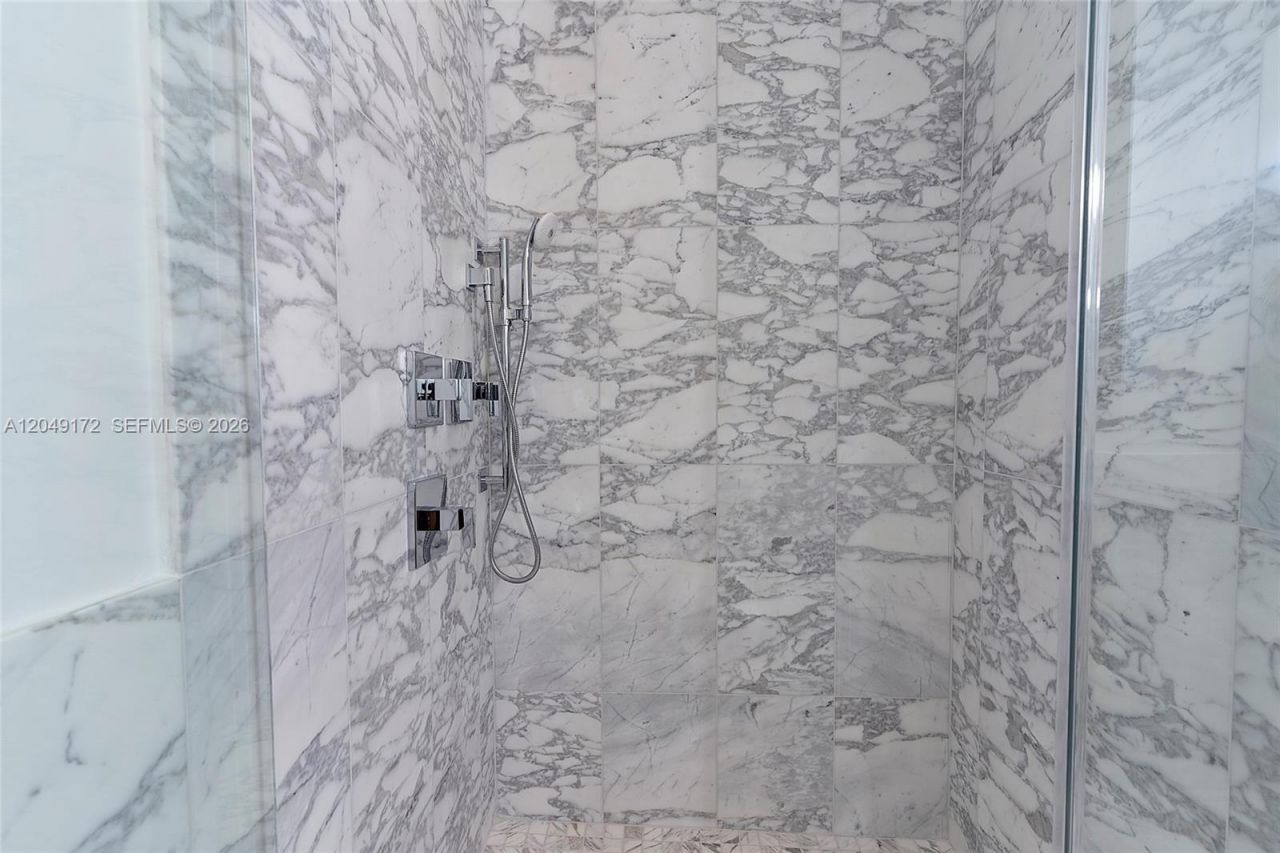 175 SE 25th Rd , Unit 1003, Miami, FL 33129 Photo