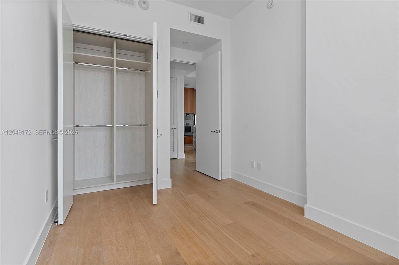 175 SE 25th Rd , Unit 1003, Miami, FL 33129 Photo