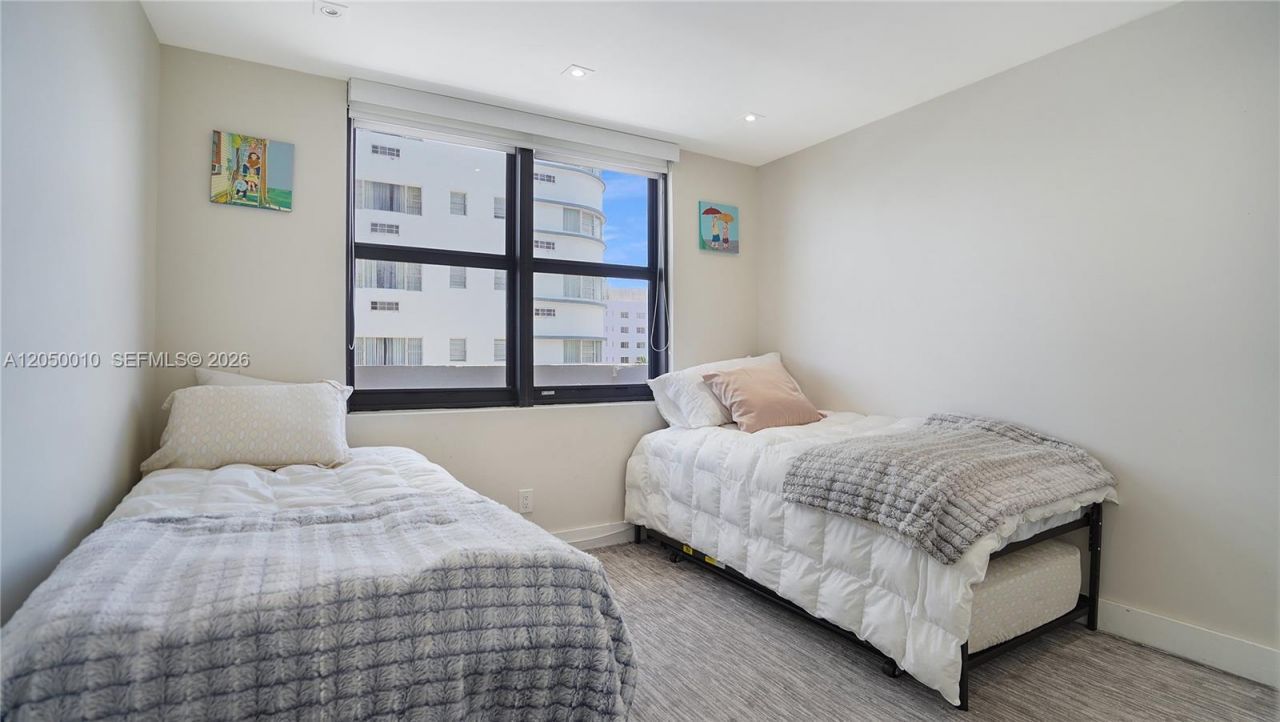 4301 Collins Ave , Unit 403, Miami Beach, FL 33140 Photo